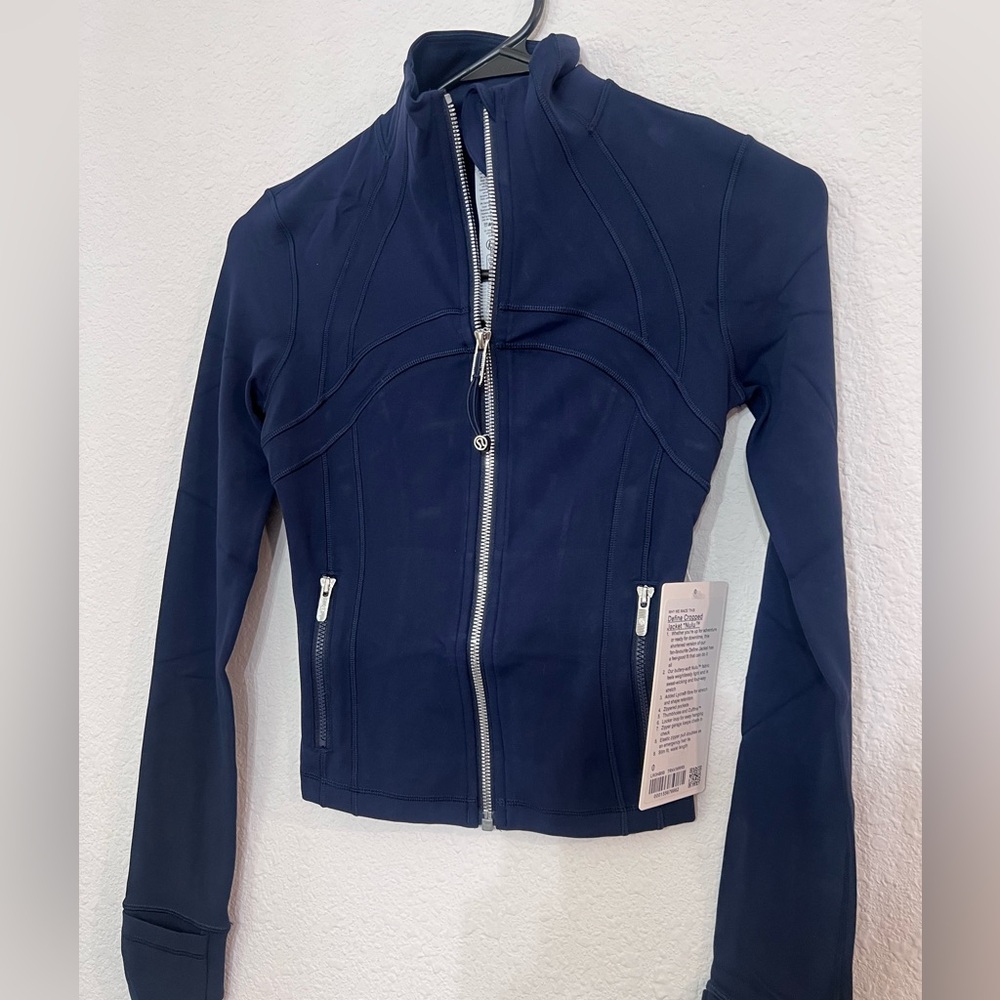 *Sold* define jacket cropped navy blue
